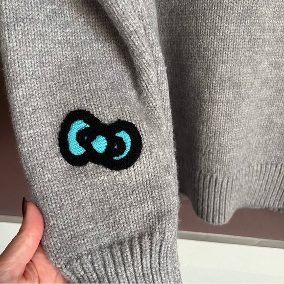 Hello Kitty Grey Sweater - Picture 5 of 10